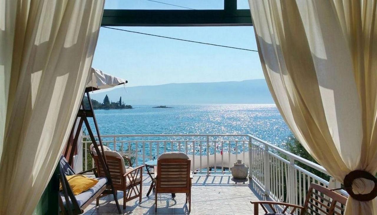 Apartments By The Sea Blace, Neretva Delta - Usce Neretve - 16068 Exterior photo